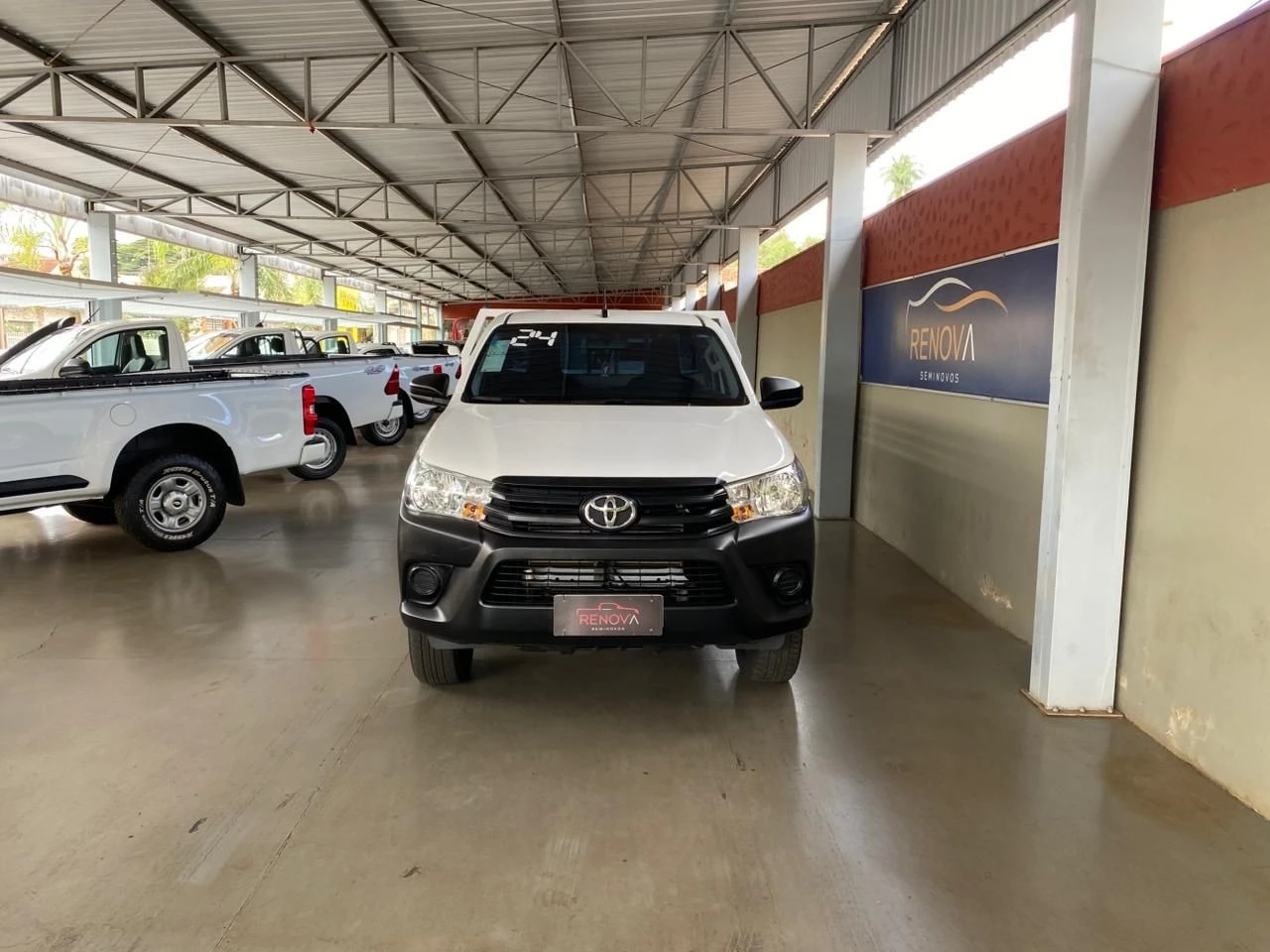 TOYOTA HILUX