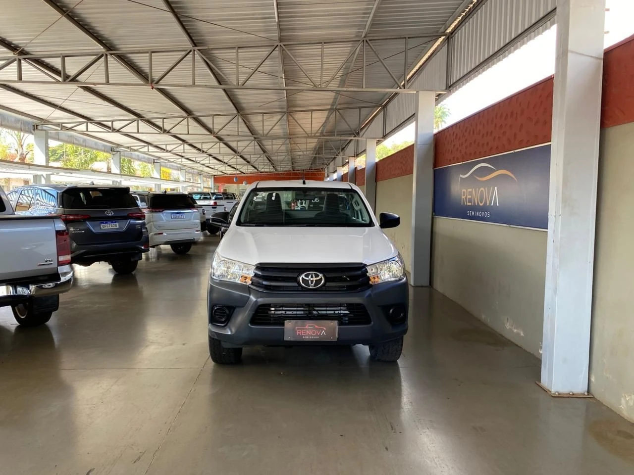 TOYOTA HILUX