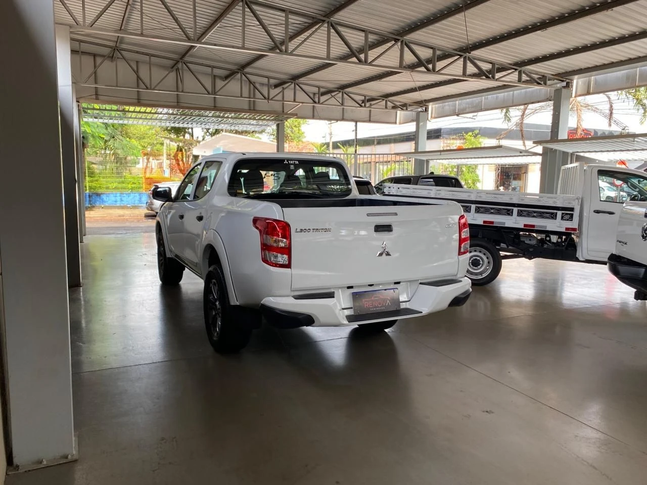 MITSUBISHI L200 TRITON