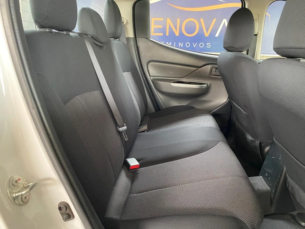 MITSUBISHI L200 TRITON