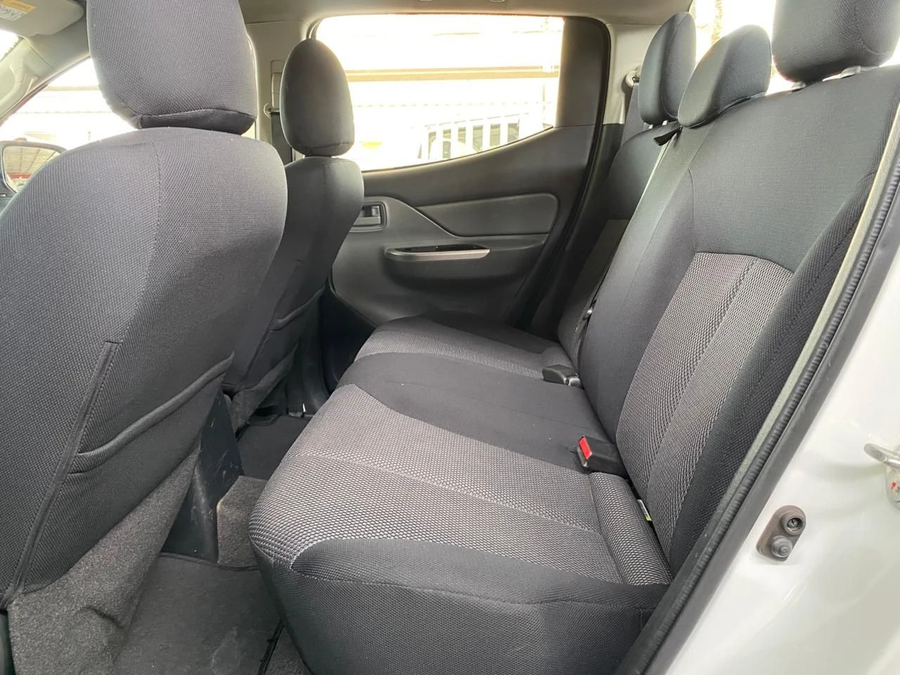 MITSUBISHI L200 TRITON