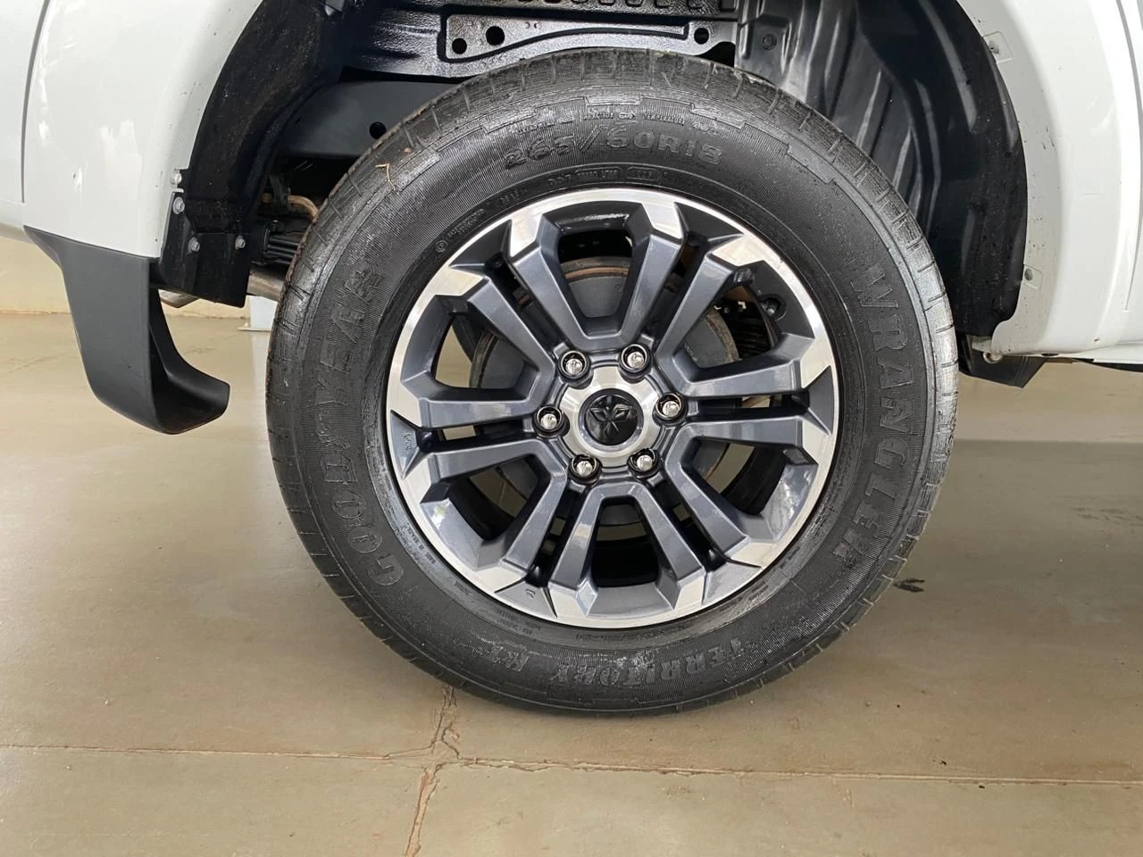 MITSUBISHI L200 TRITON