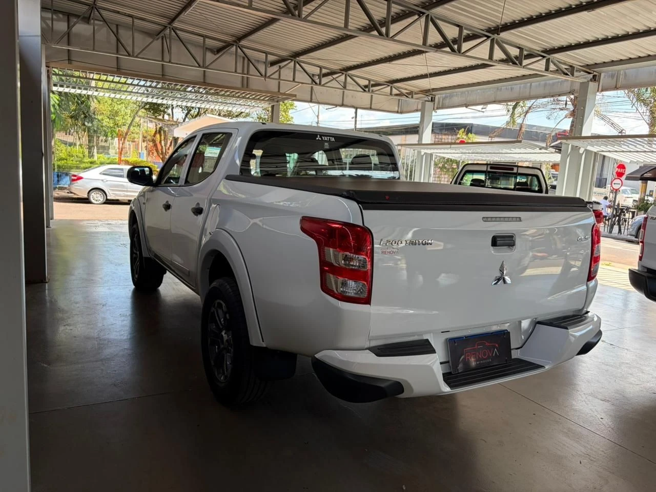 MITSUBISHI L200 TRITON