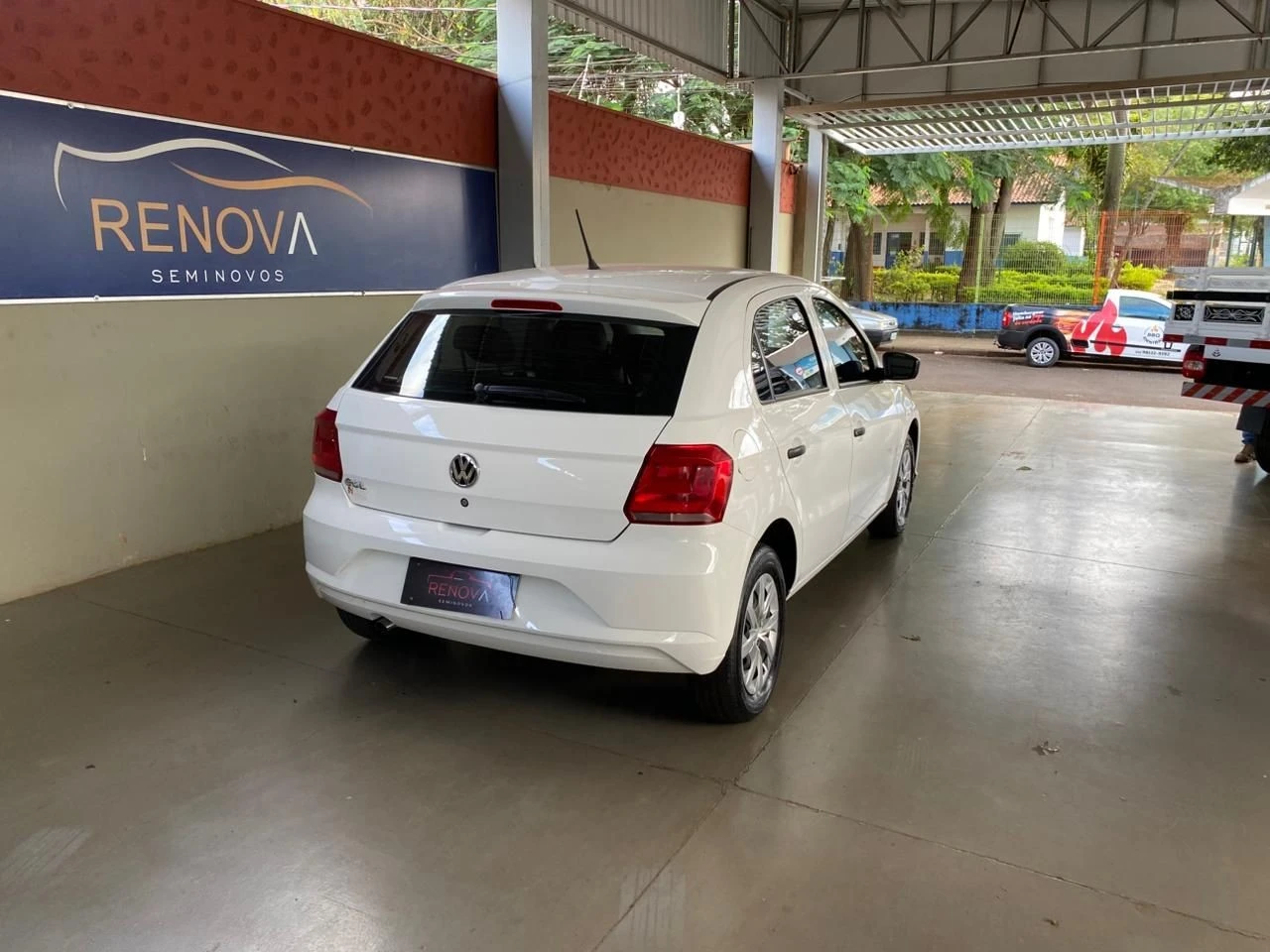 VOLKSWAGEN GOL