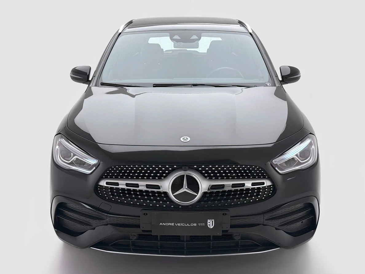 MERCEDES-BENZ GLA 200