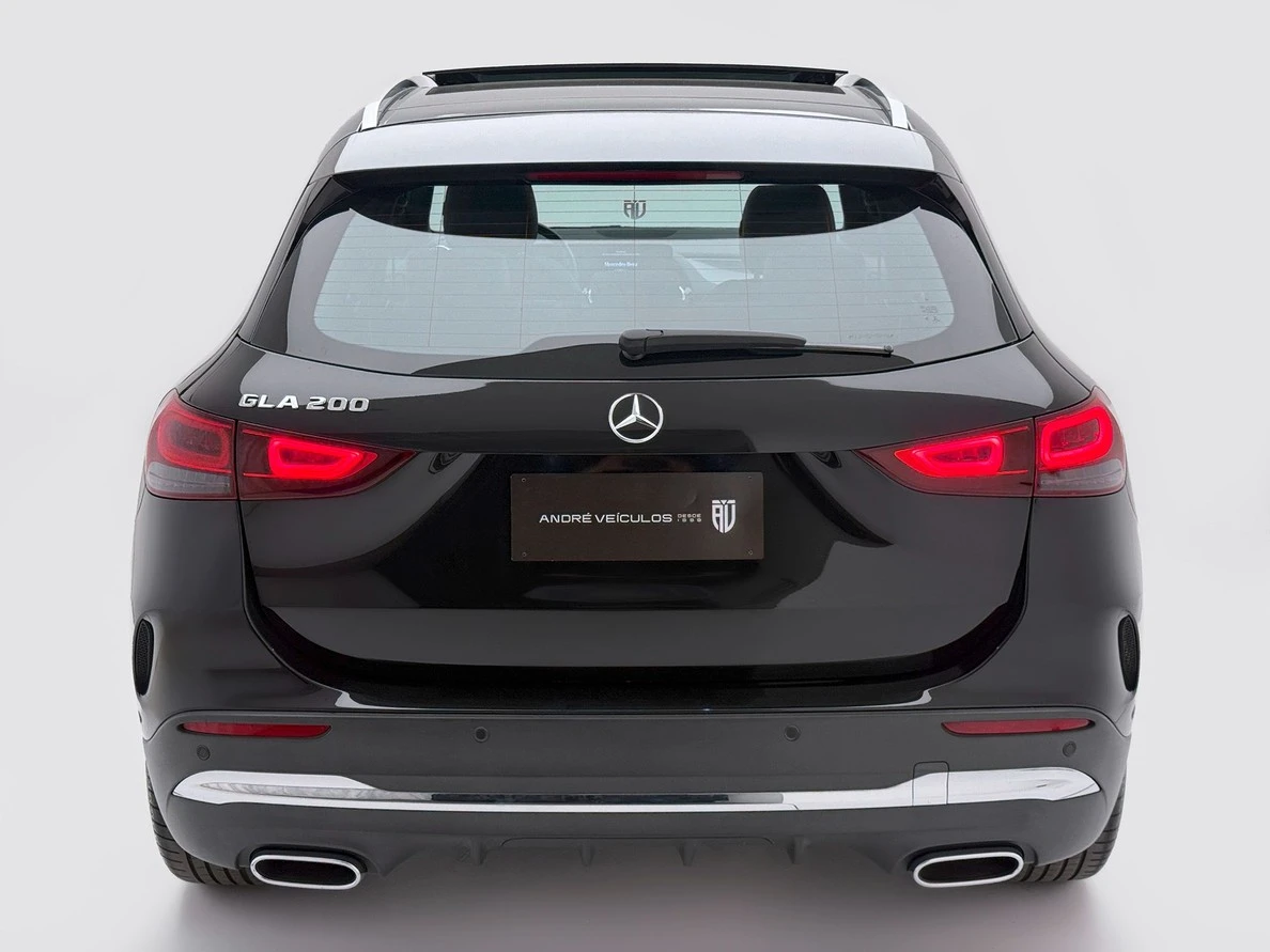 MERCEDES-BENZ GLA 200