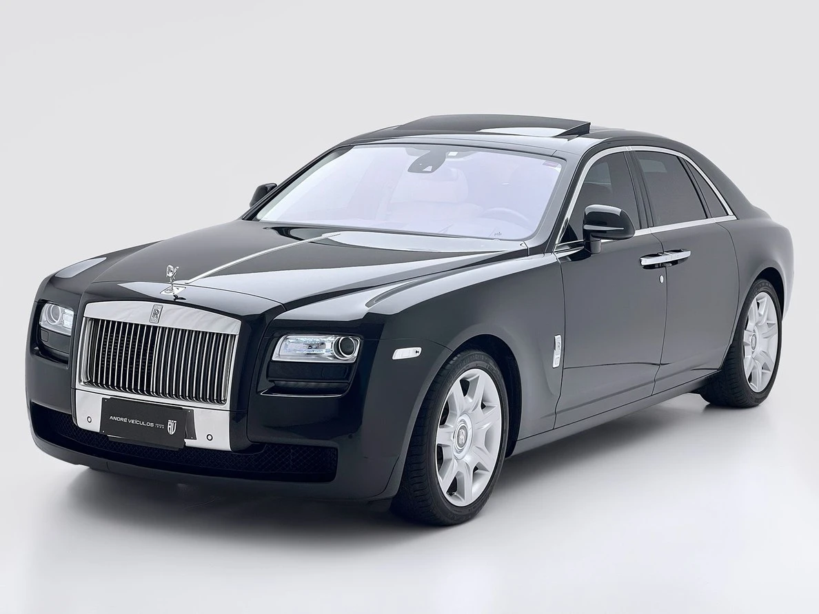 ROLLS-ROYCE GHOST
