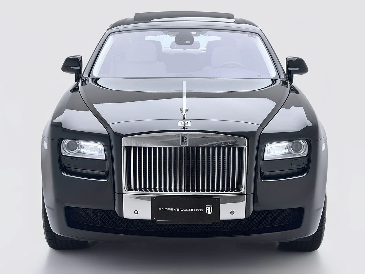 ROLLS-ROYCE GHOST