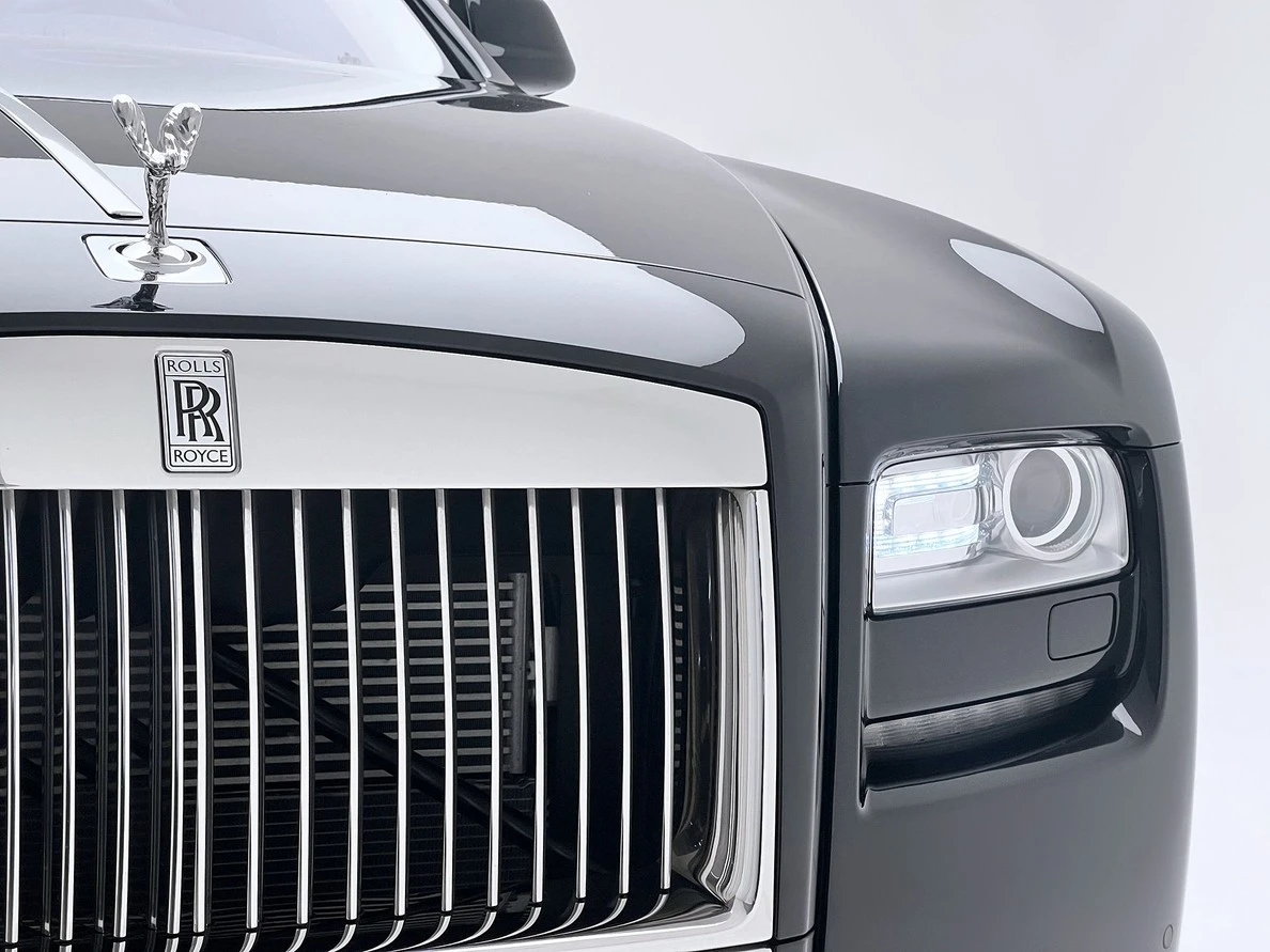 ROLLS-ROYCE GHOST