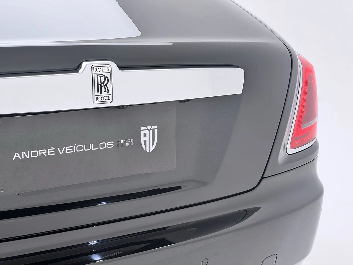 ROLLS-ROYCE GHOST
