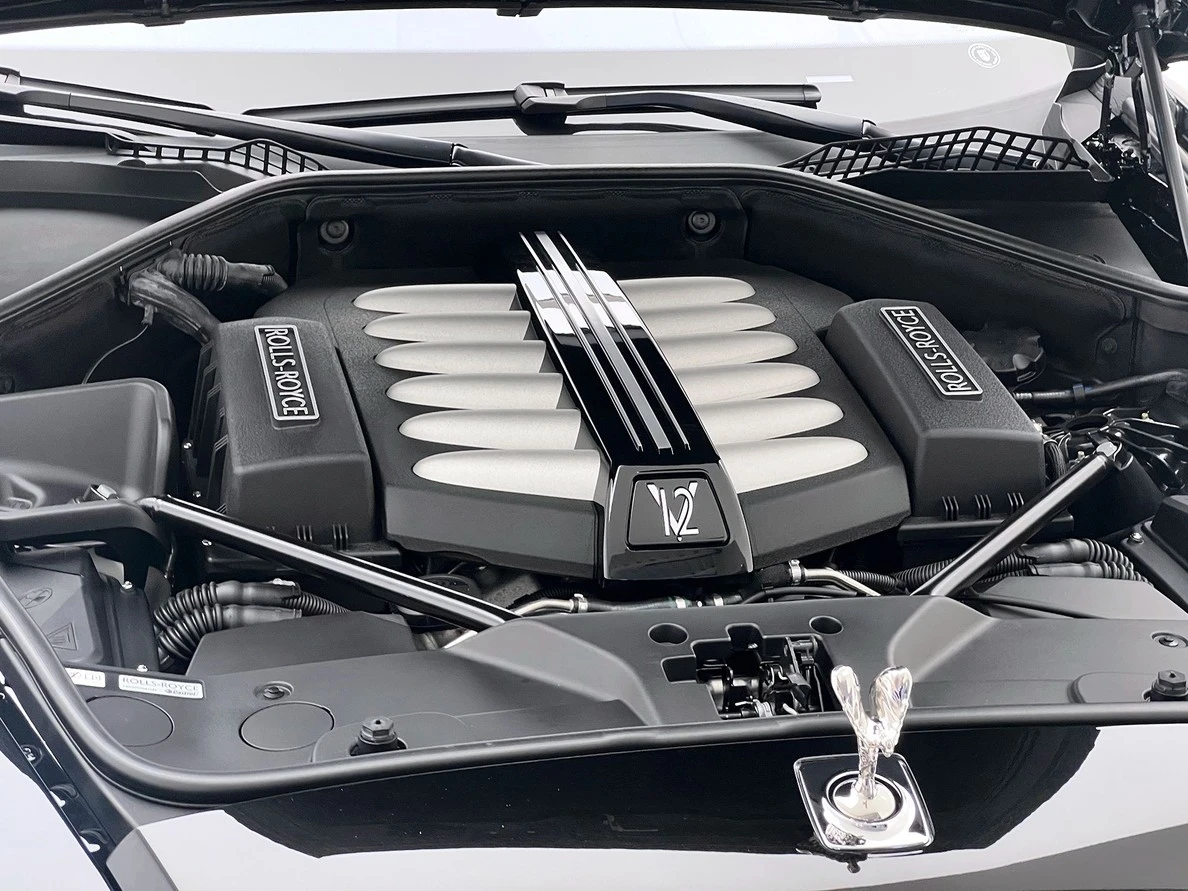 ROLLS-ROYCE GHOST