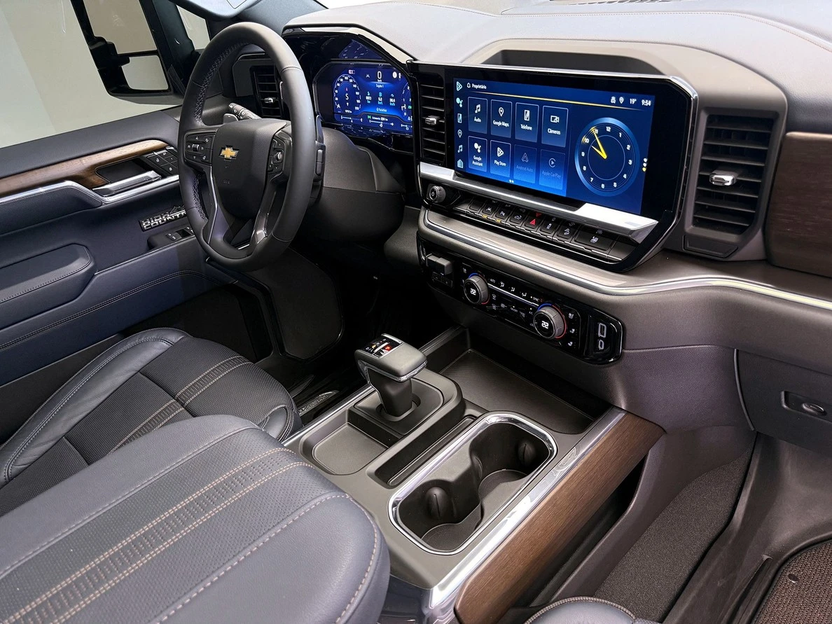 CHEVROLET SILVERADO