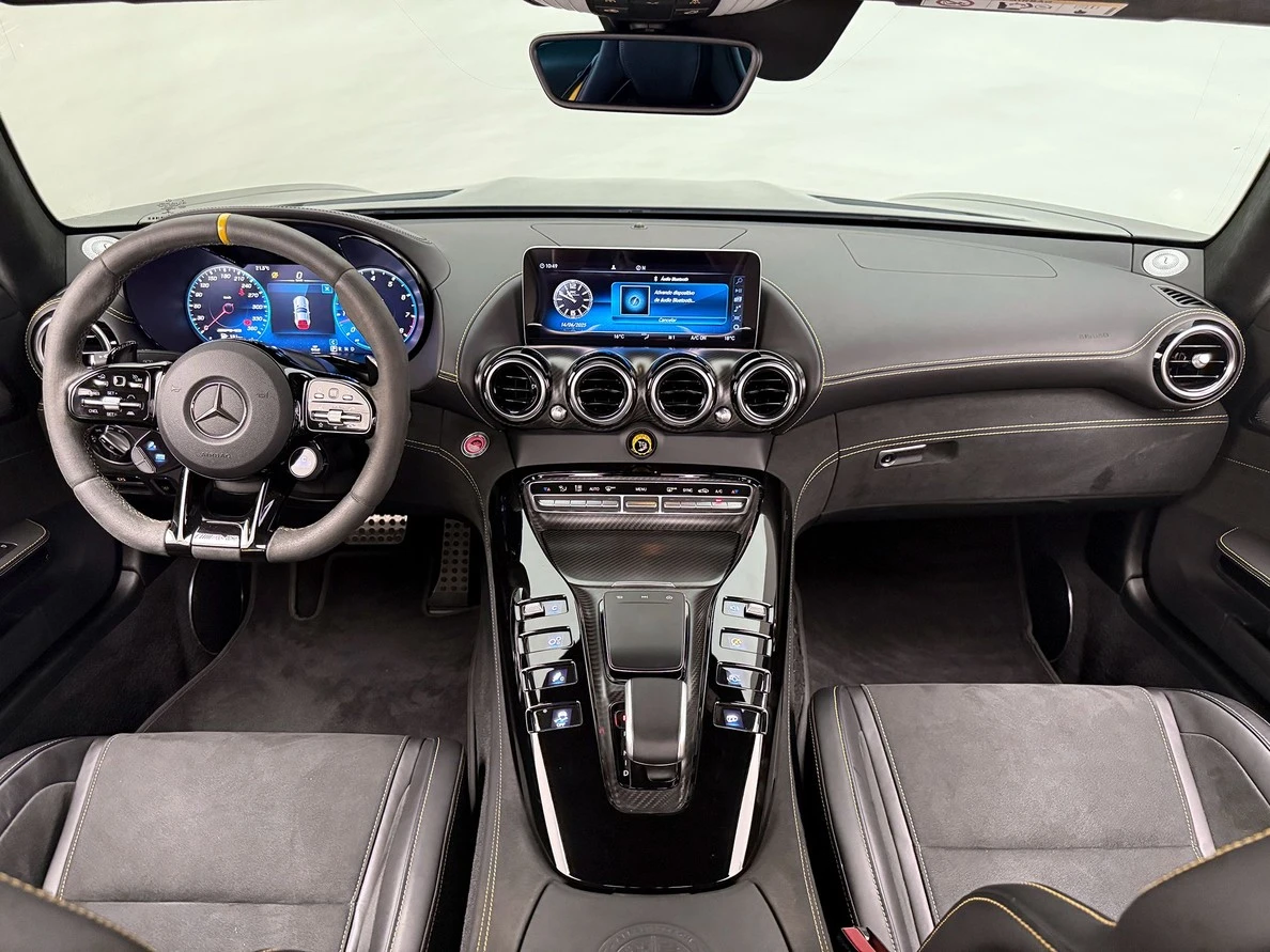MERCEDES-BENZ AMG GT