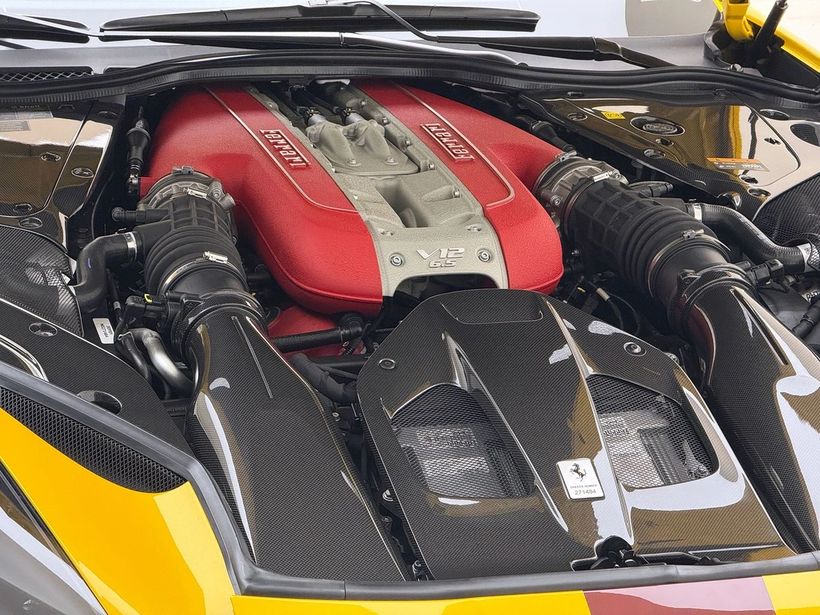 FERRARI 812 GTS