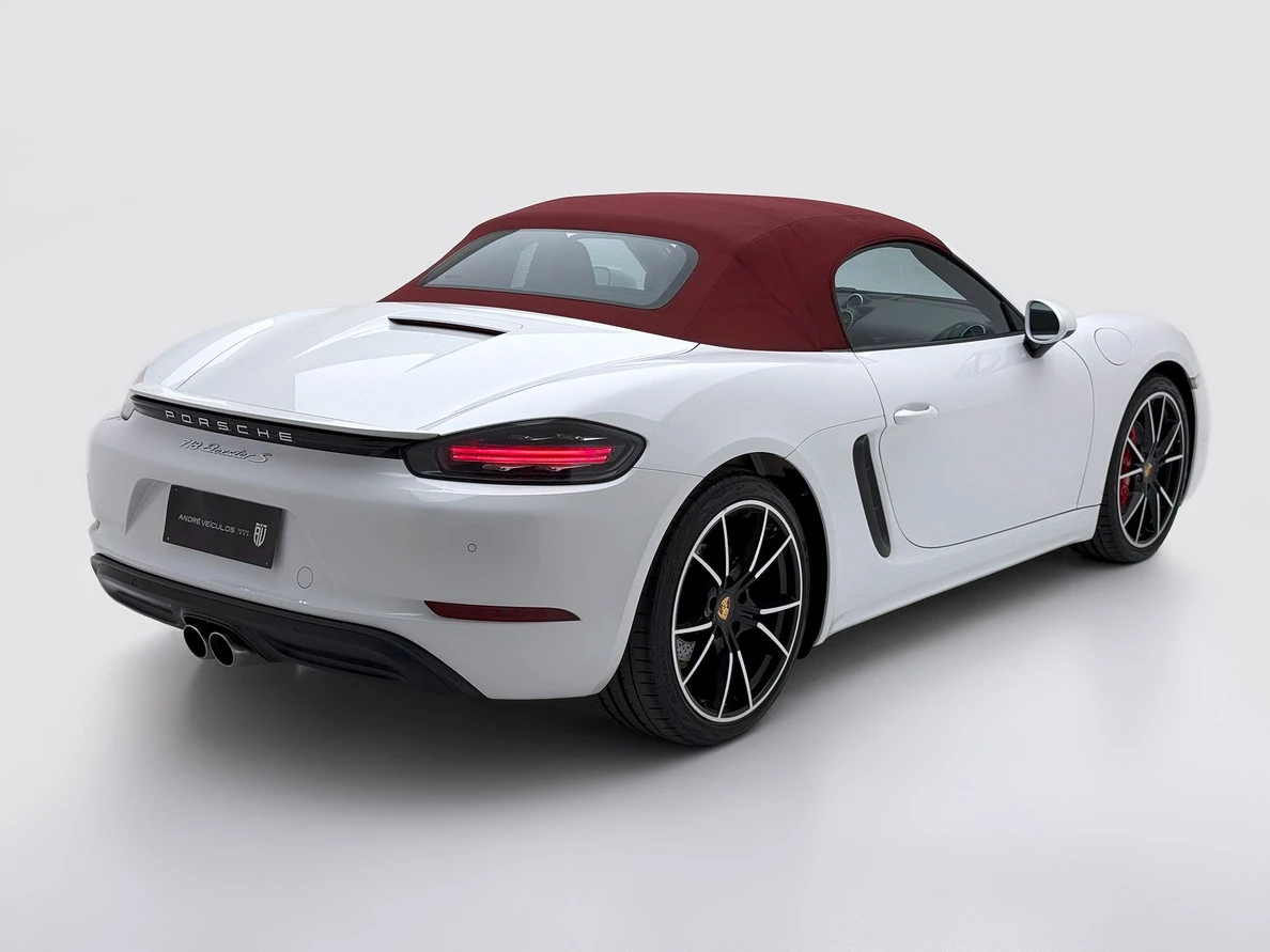 PORSCHE 718