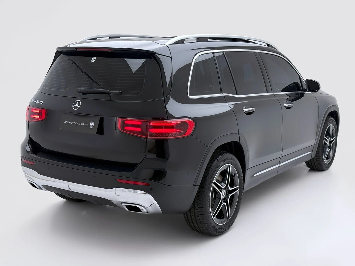 MERCEDES-BENZ GLB 200