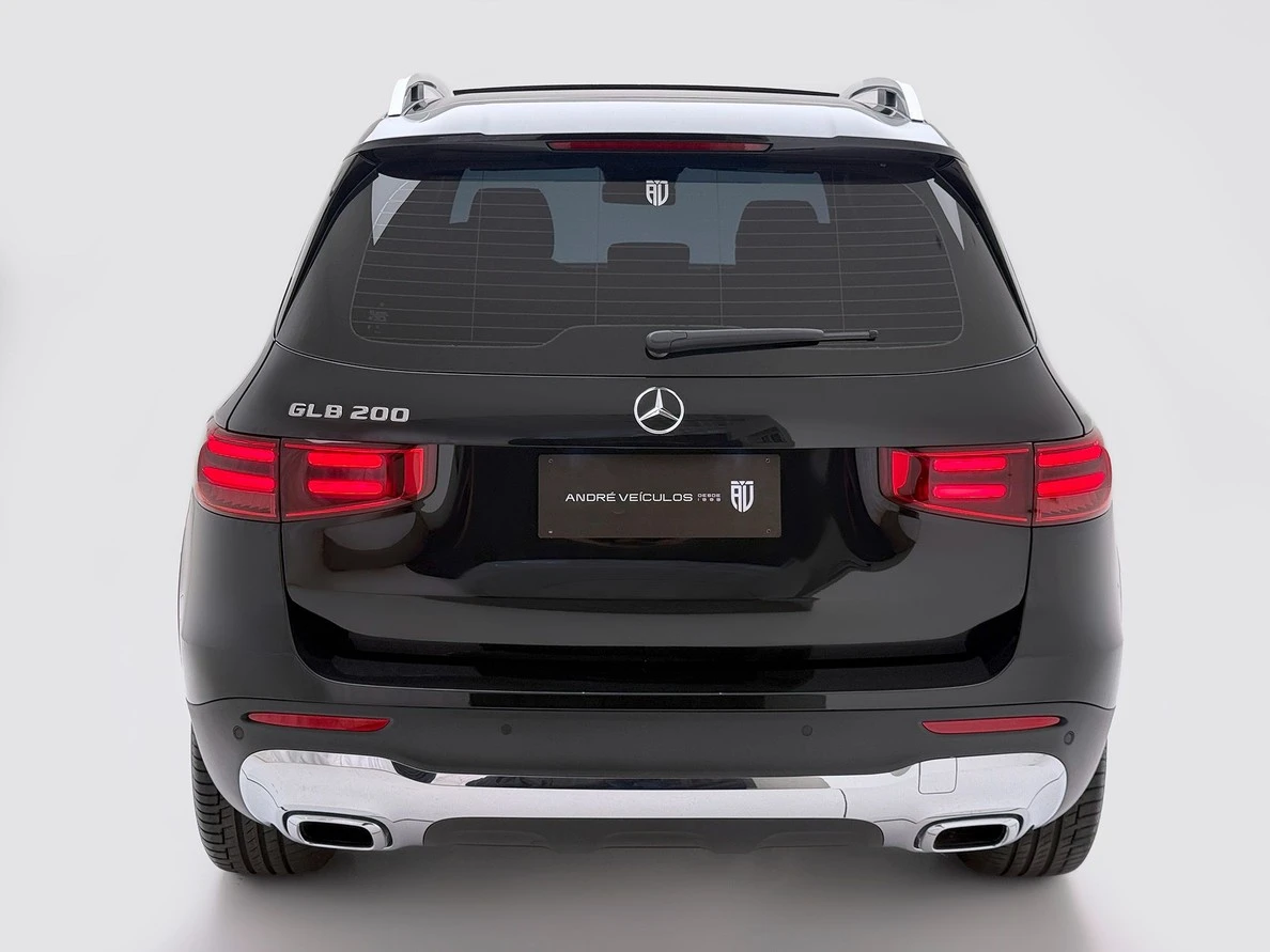 MERCEDES-BENZ GLB 200