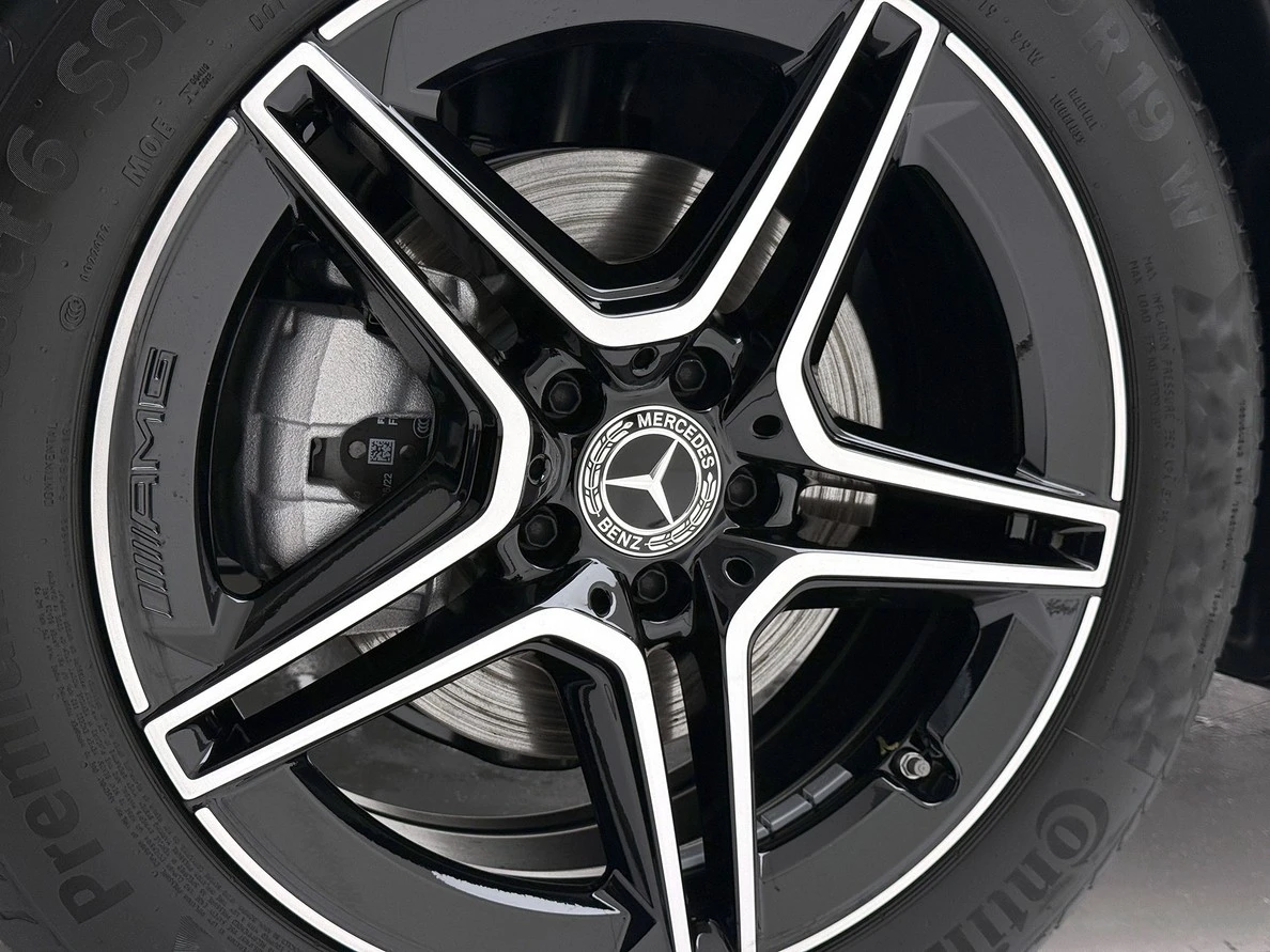 MERCEDES-BENZ GLB 200
