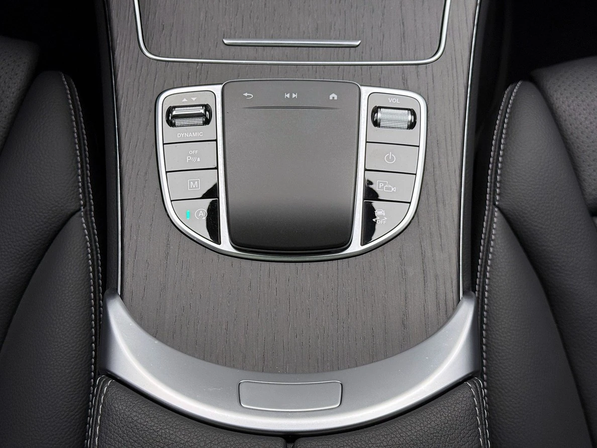 MERCEDES-BENZ GLC 300