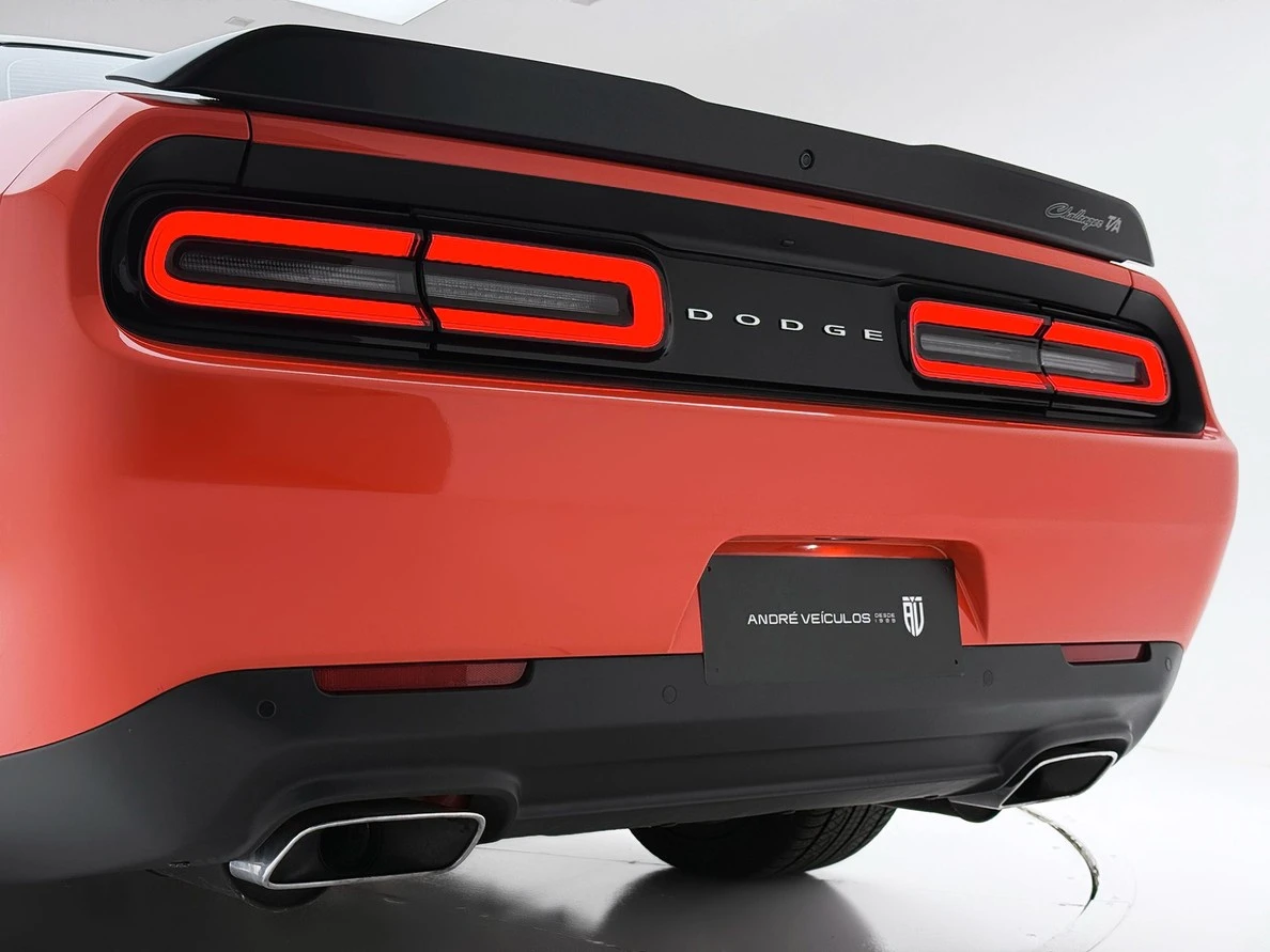 DODGE CHALLENGER