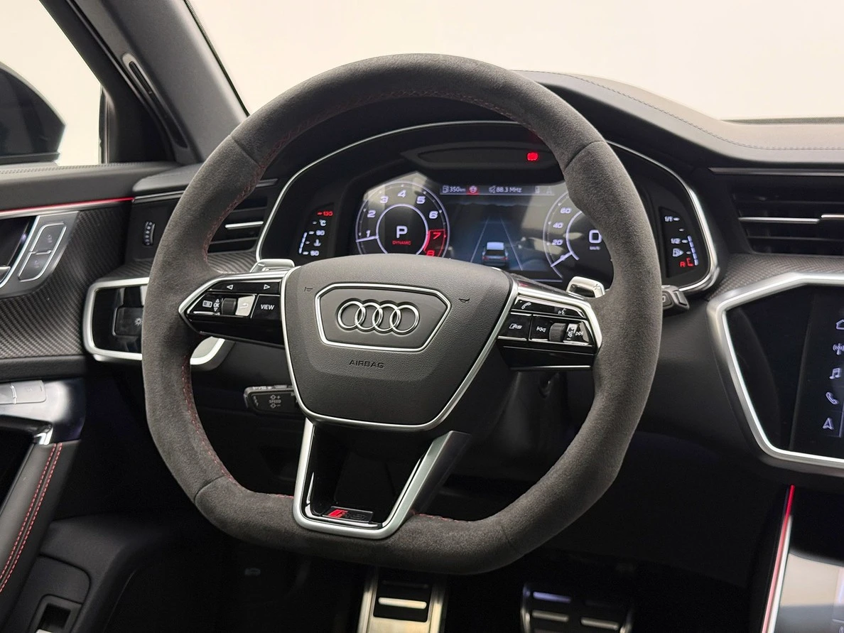 AUDI RS6