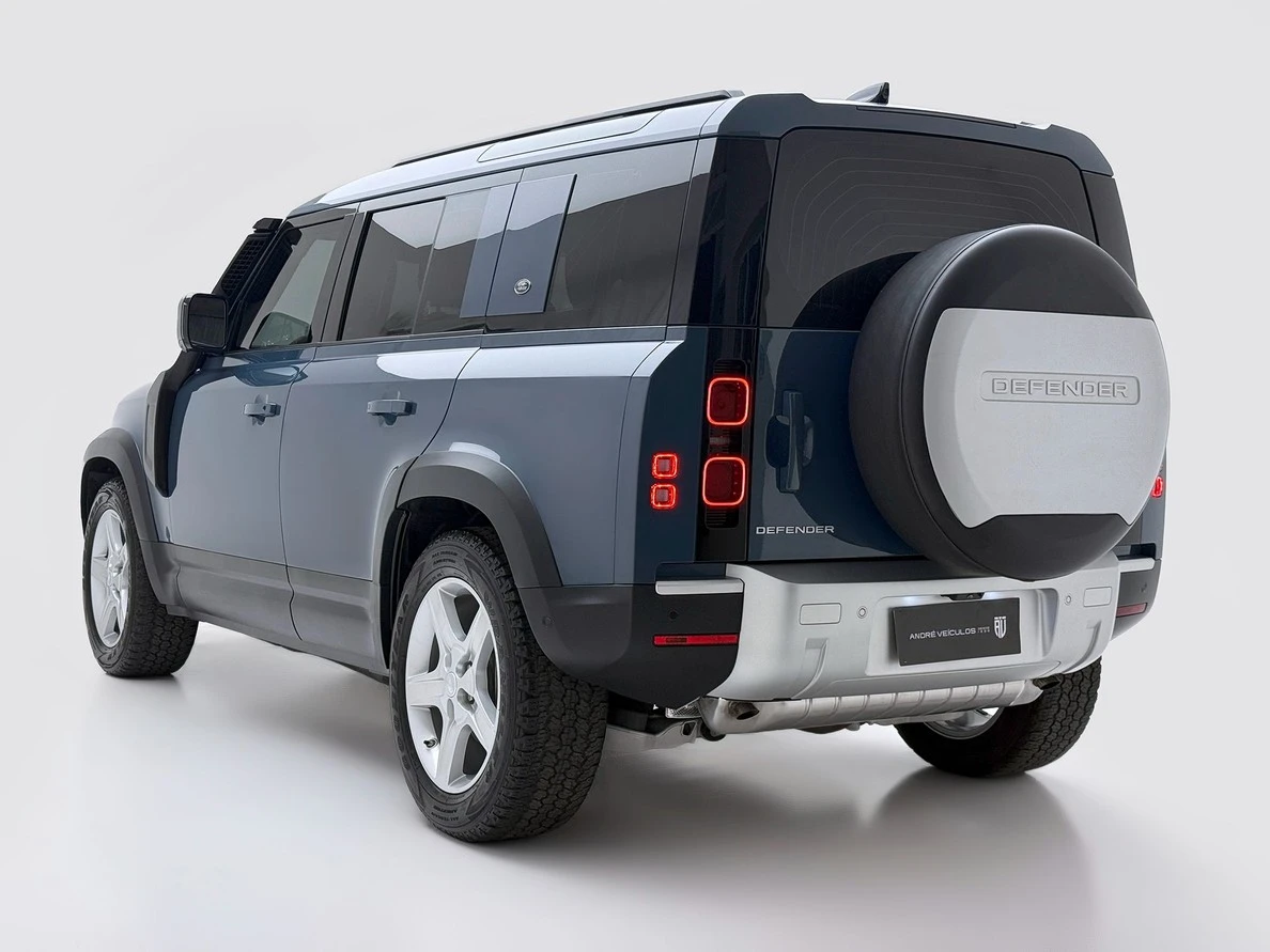 LAND ROVER DEFENDER