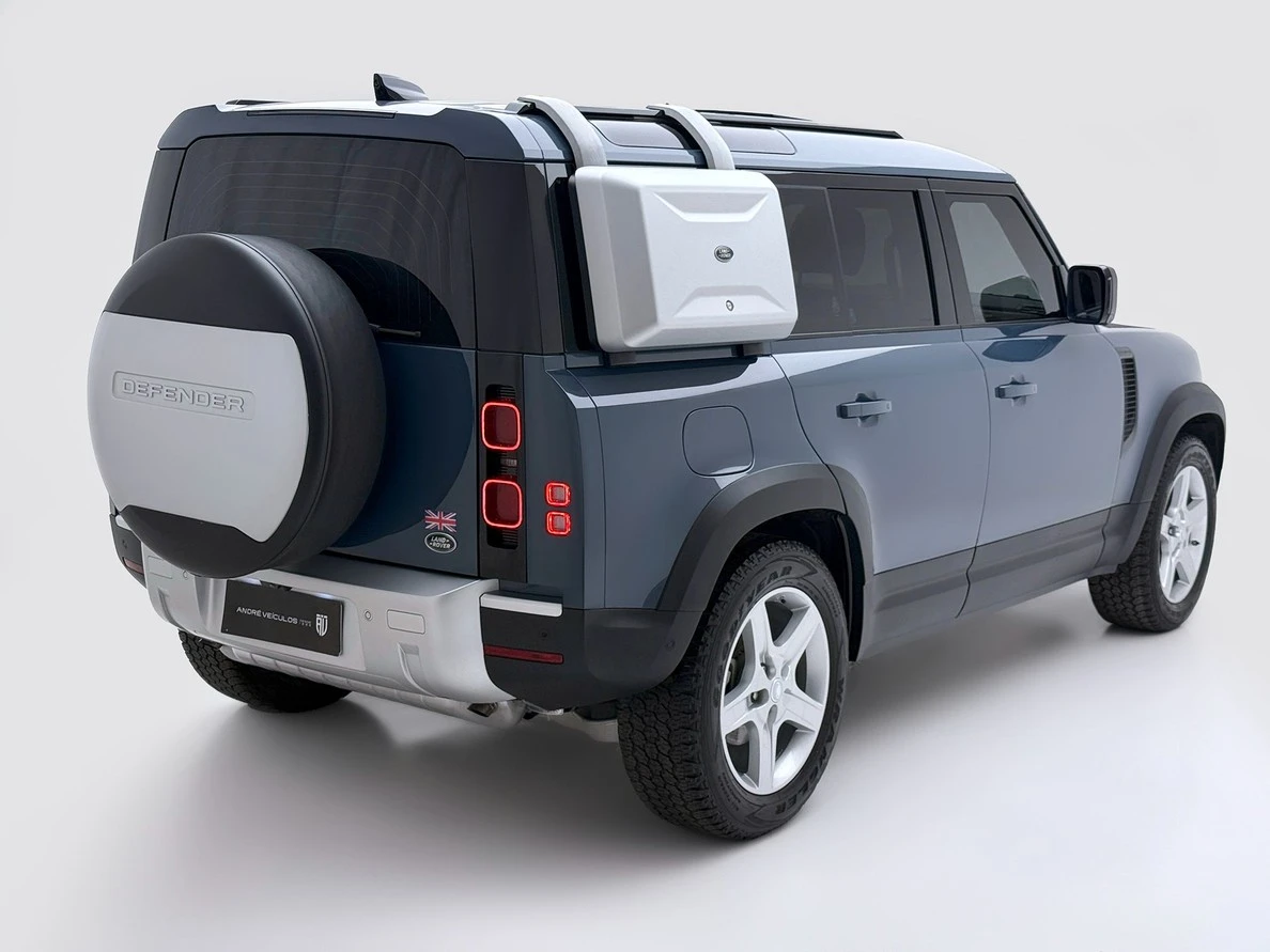 LAND ROVER DEFENDER