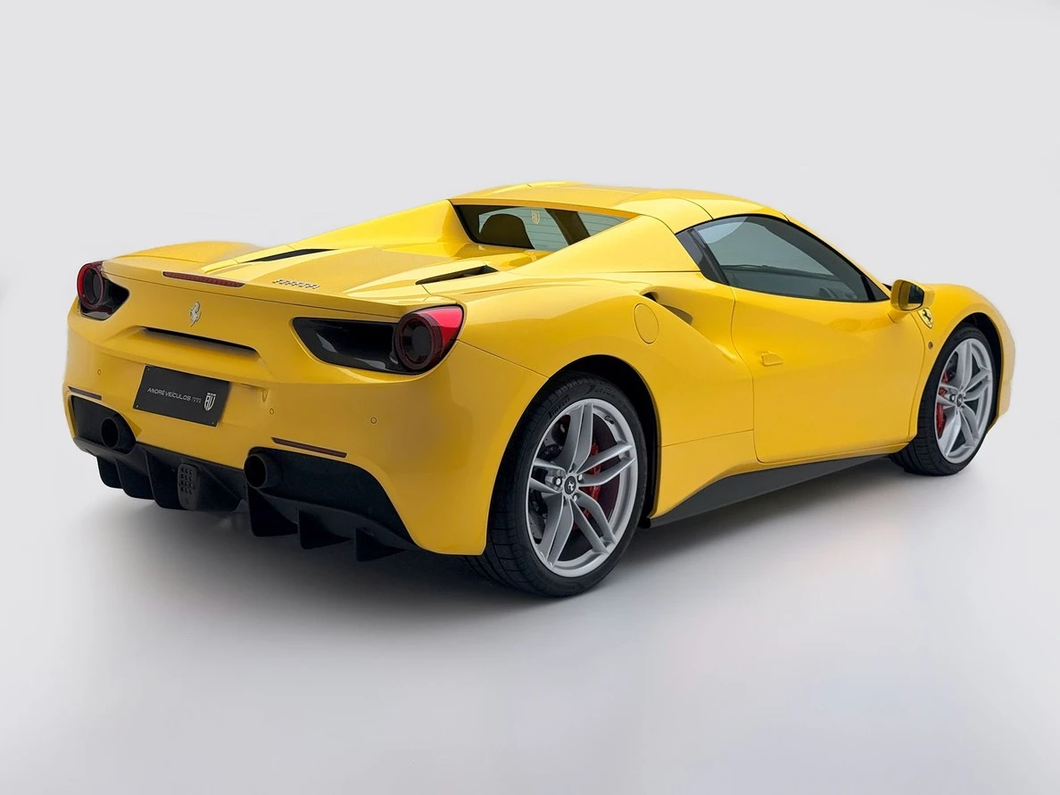 FERRARI 488 SPIDER