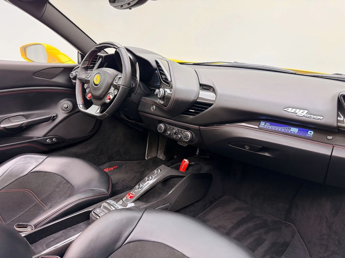 FERRARI 488 SPIDER