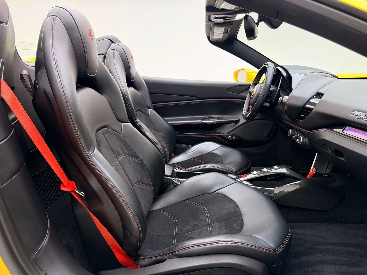 FERRARI 488 SPIDER