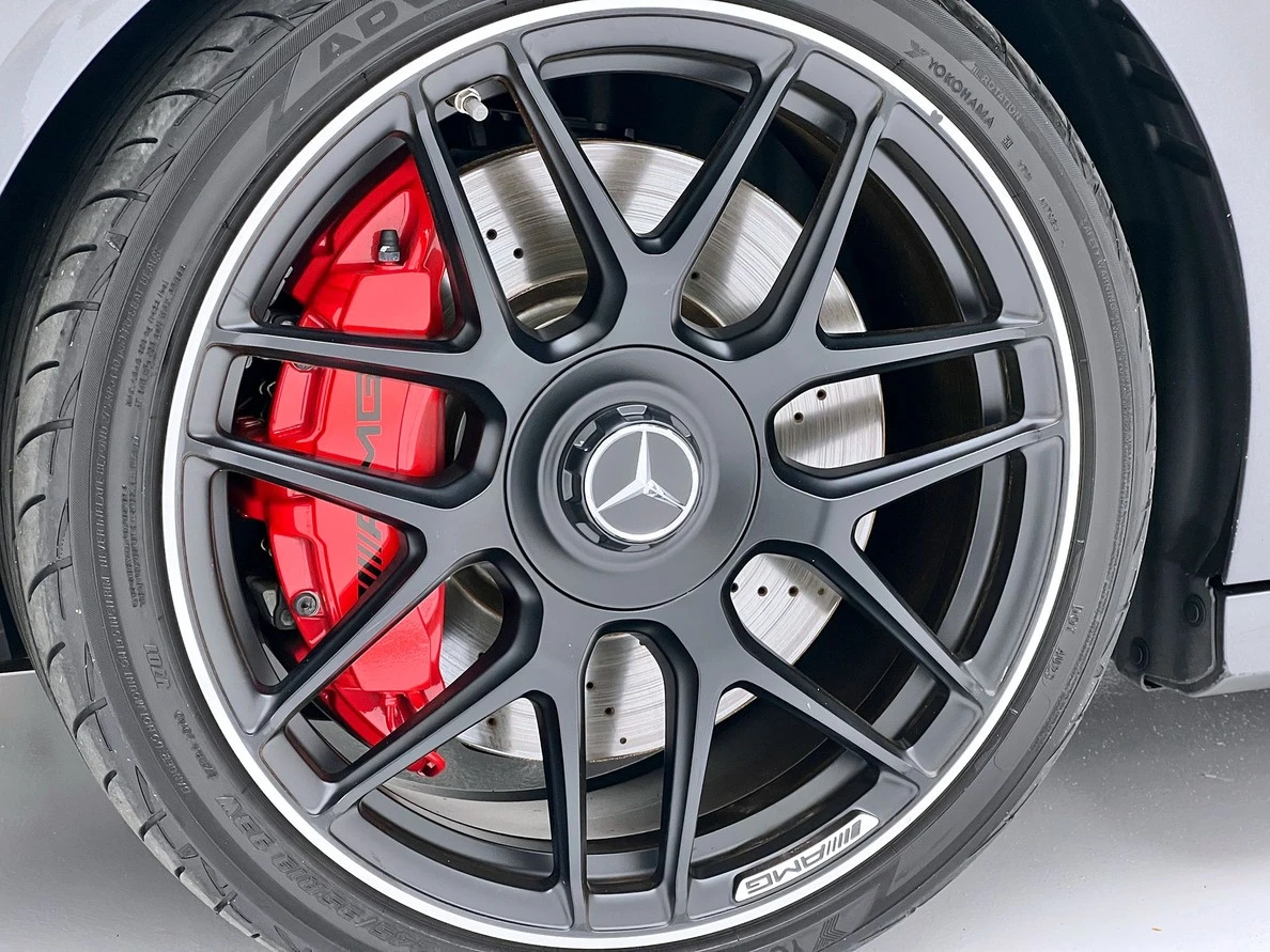 MERCEDES-BENZ A 45 AMG