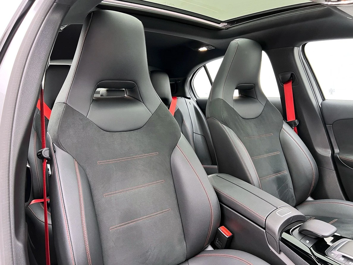 MERCEDES-BENZ A 45 AMG