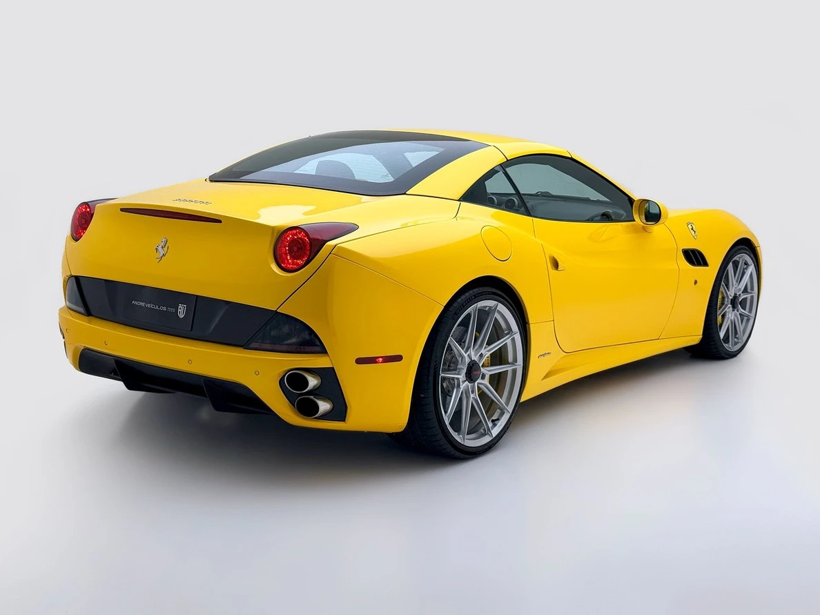 FERRARI CALIFORNIA