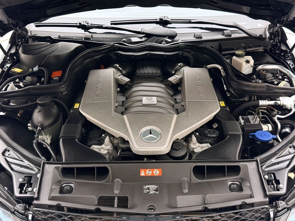 MERCEDES-BENZ C 63 AMG