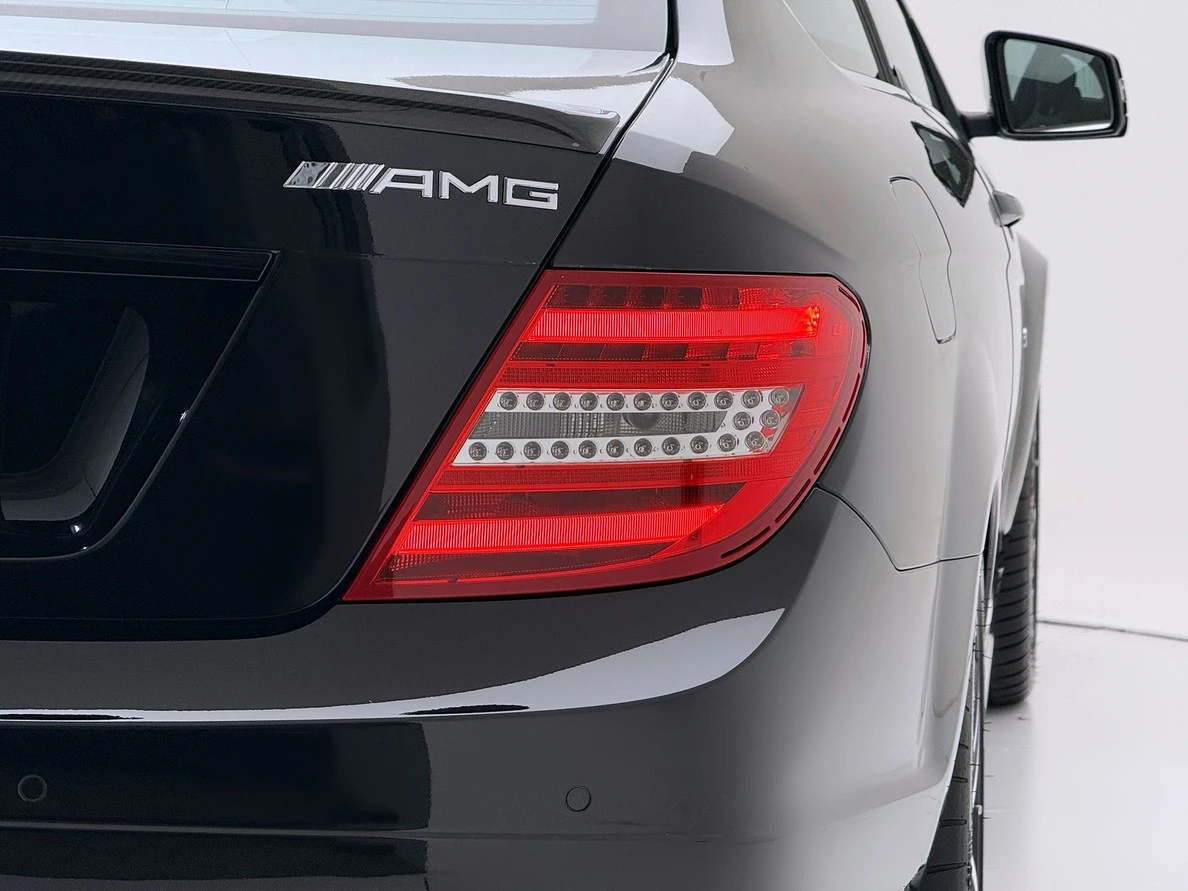 MERCEDES-BENZ C 63 AMG