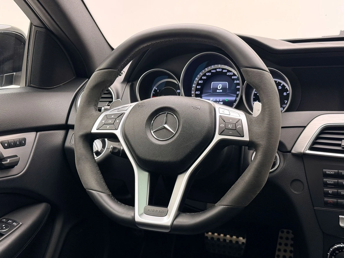 MERCEDES-BENZ C 63 AMG