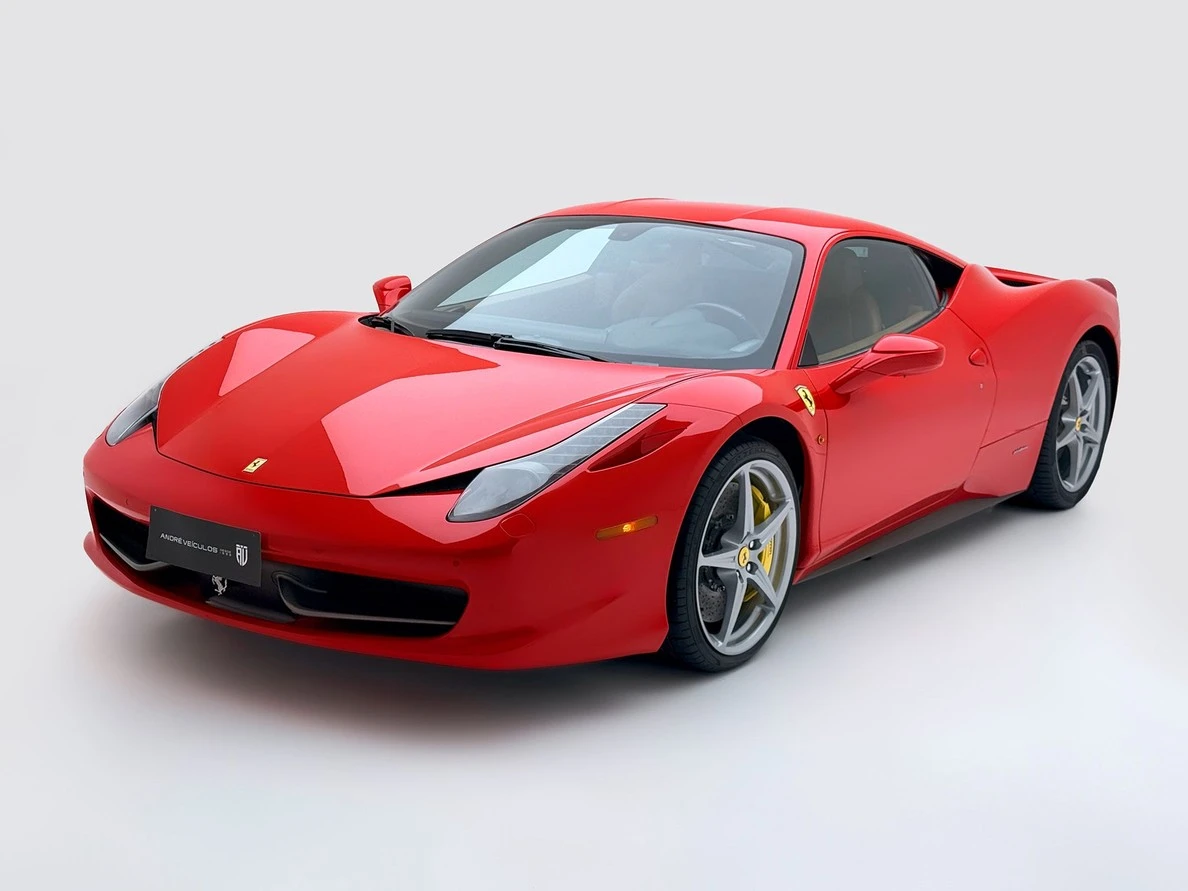 FERRARI 458 ITALIA