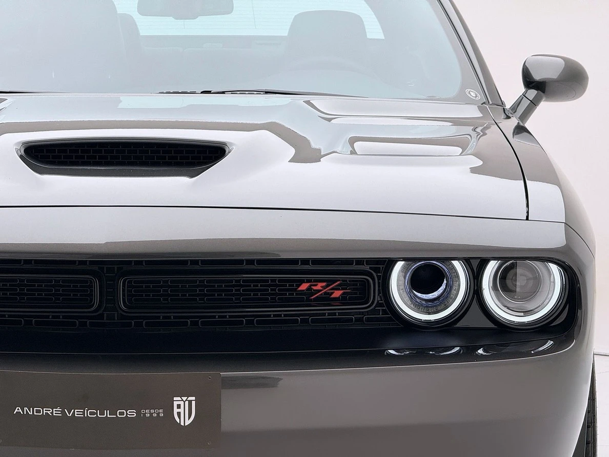 DODGE CHALLENGER
