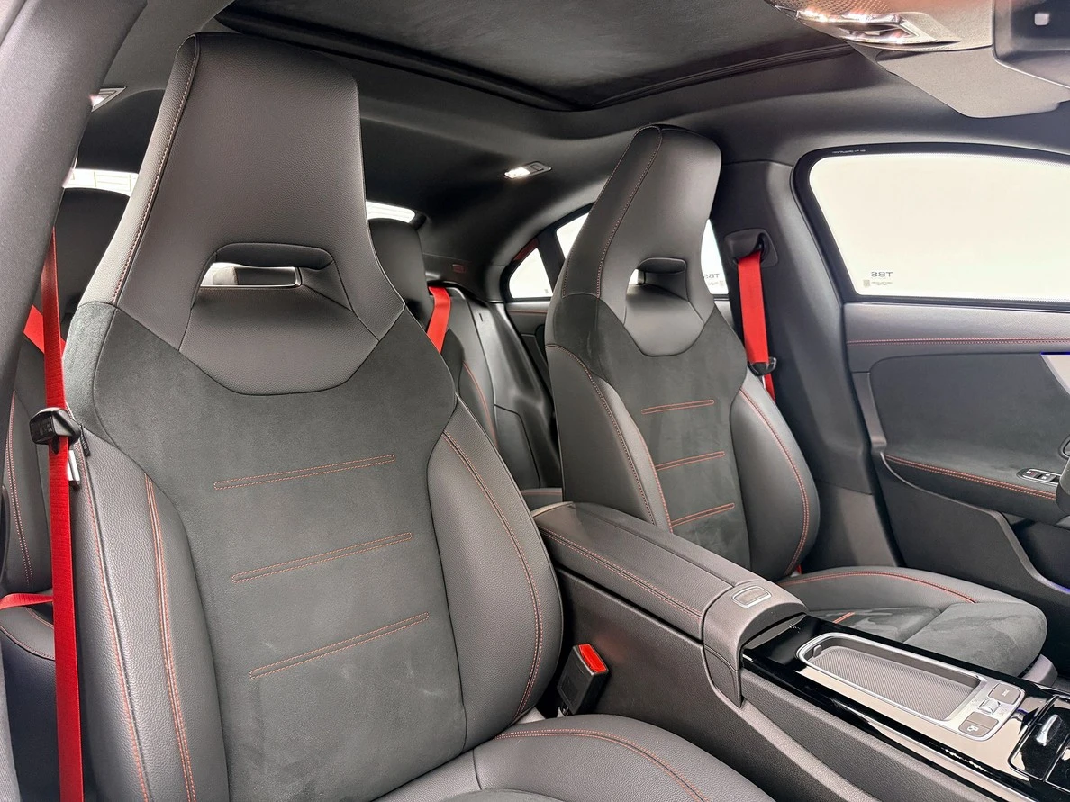 MERCEDES-BENZ CLA 45 AMG