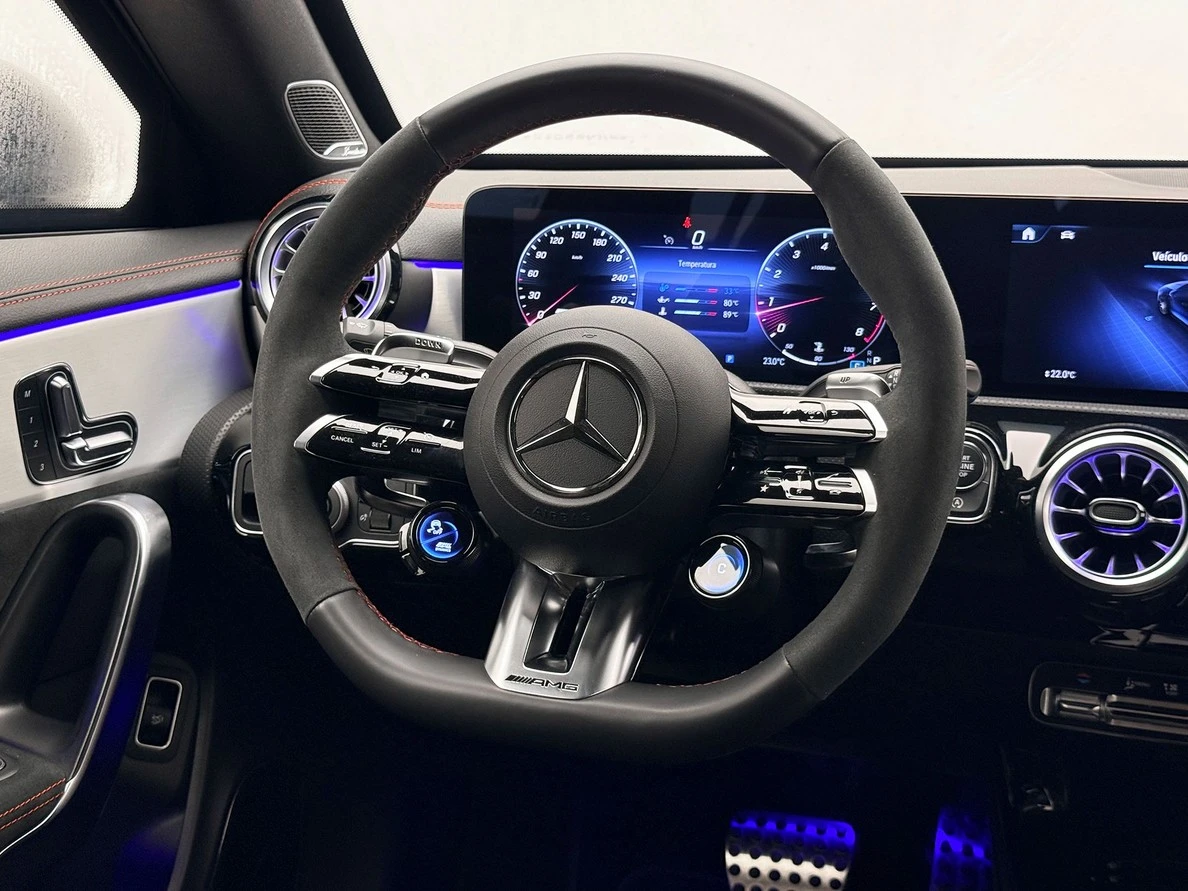 MERCEDES-BENZ CLA 45 AMG