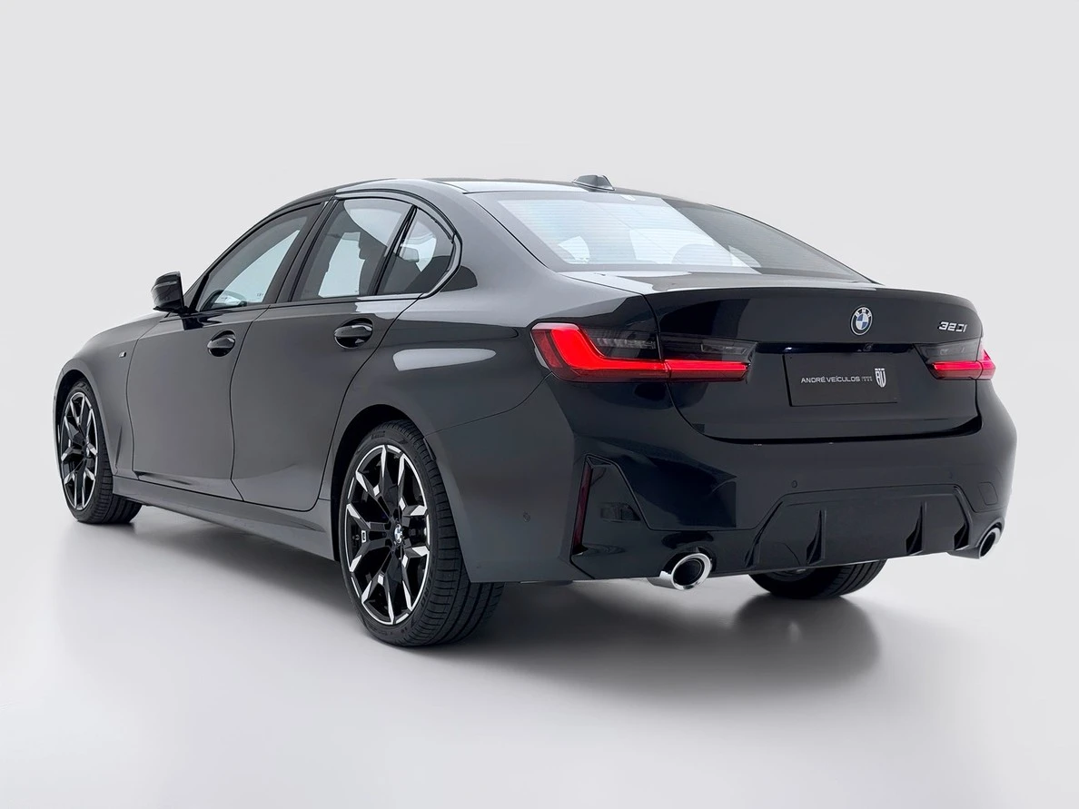 BMW 320i