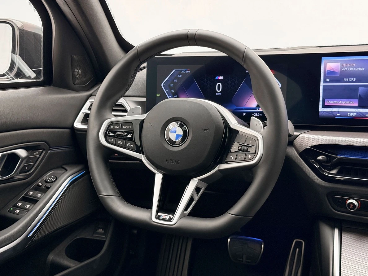 BMW 320i