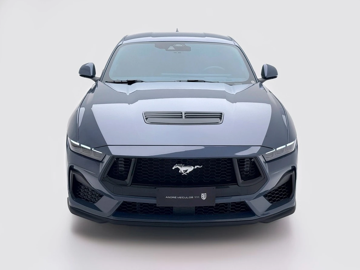 FORD MUSTANG