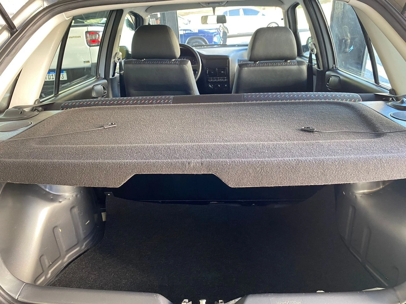 VOLKSWAGEN GOL