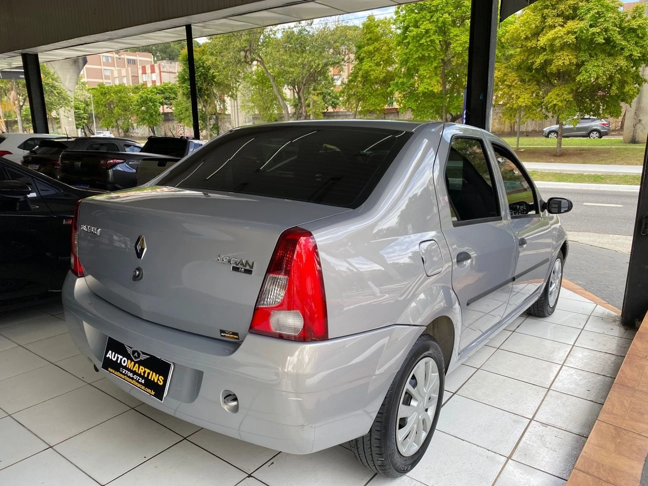 RENAULT LOGAN
