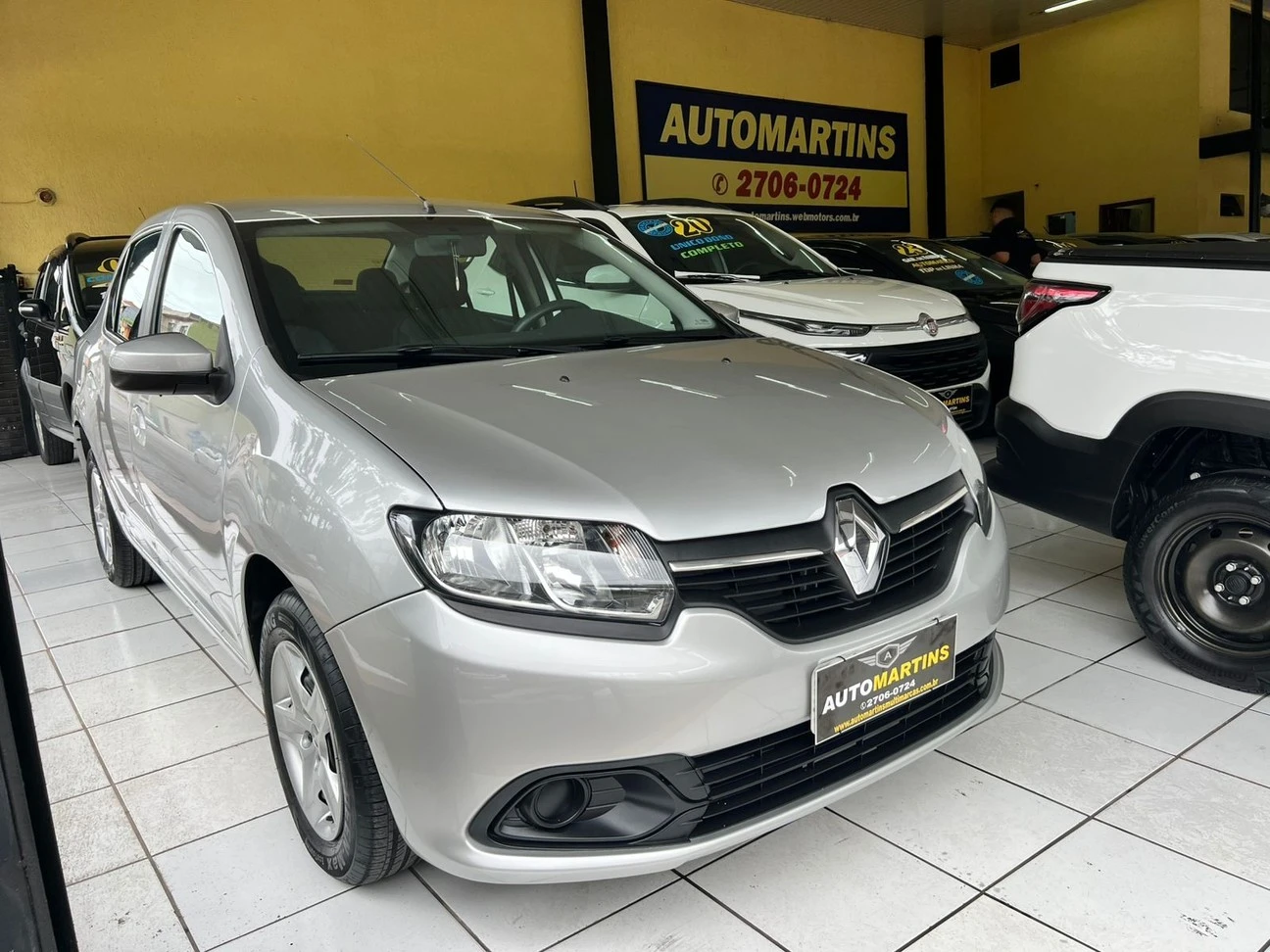 RENAULT LOGAN