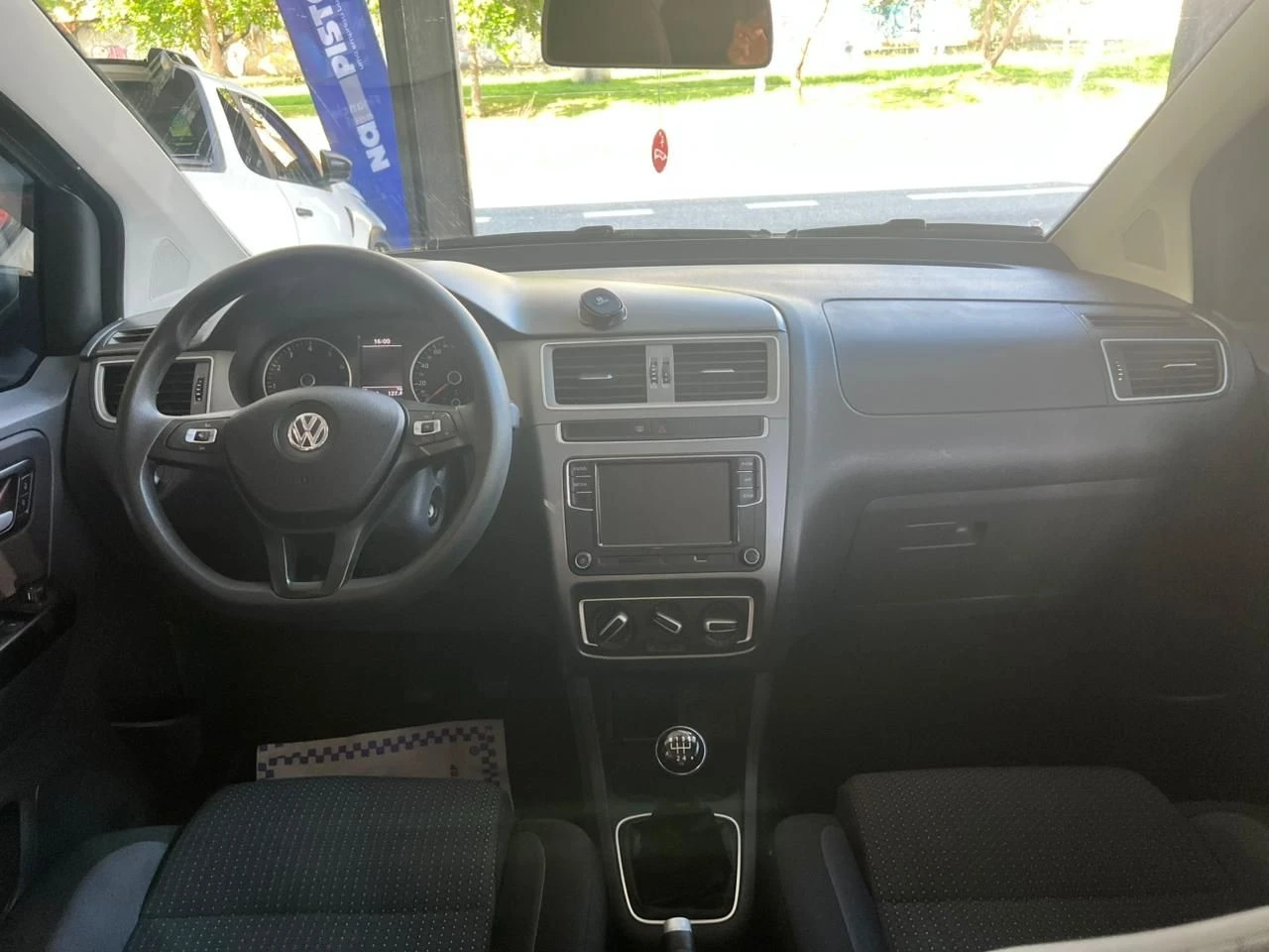 VOLKSWAGEN FOX