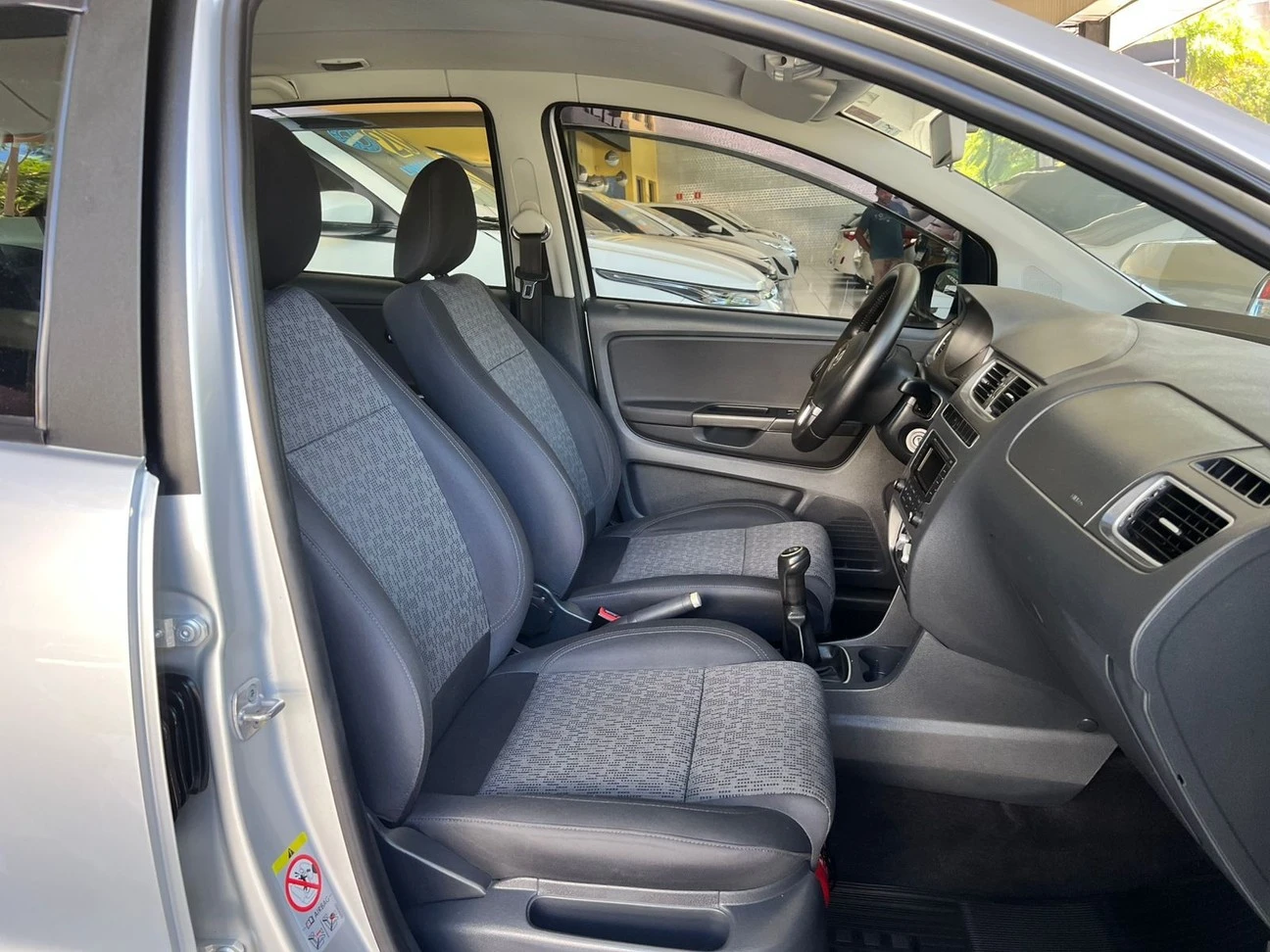 VOLKSWAGEN FOX