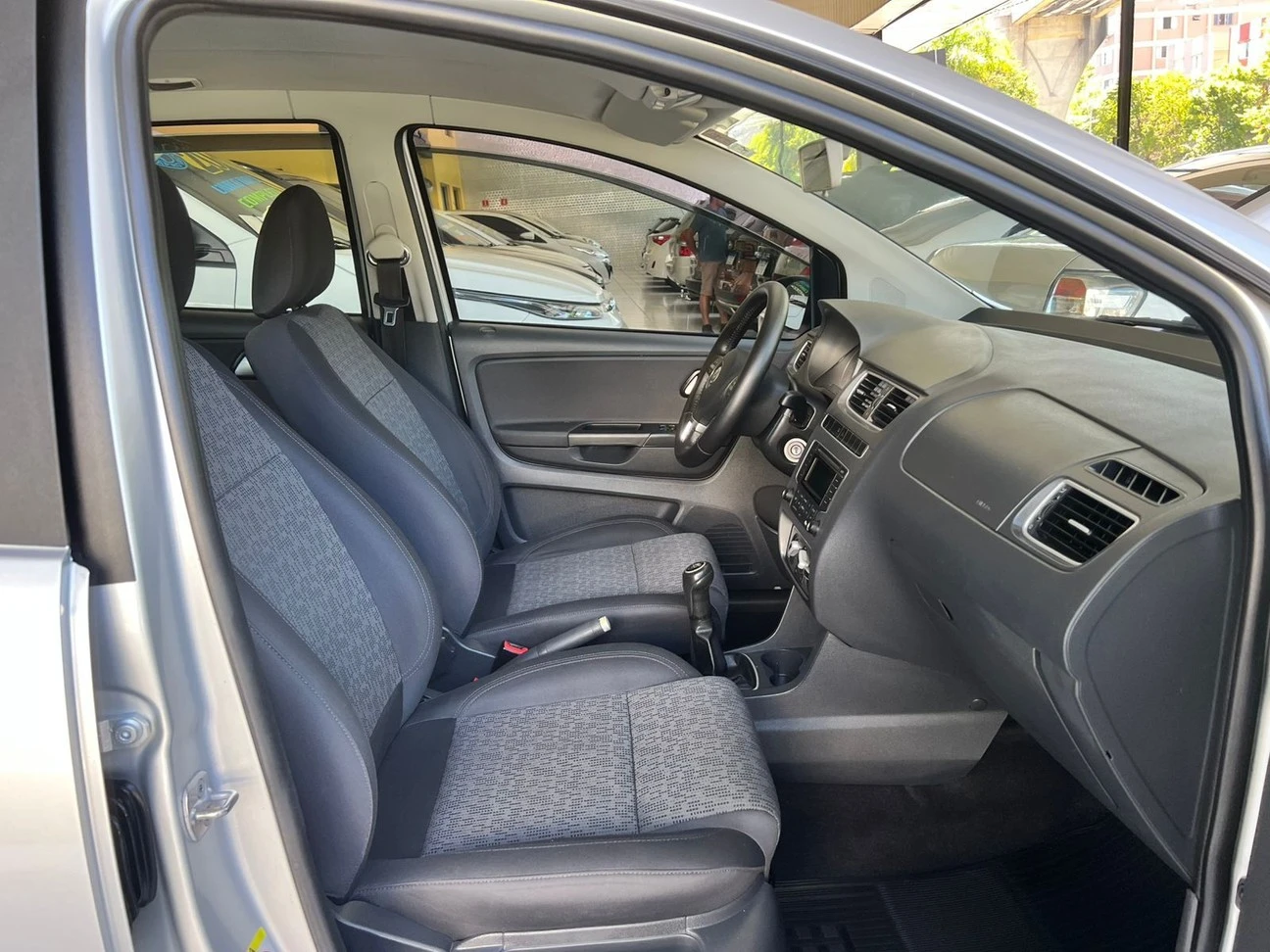 VOLKSWAGEN FOX