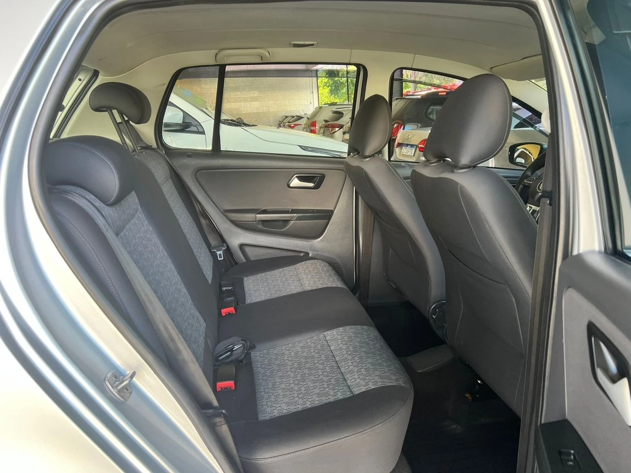 VOLKSWAGEN FOX